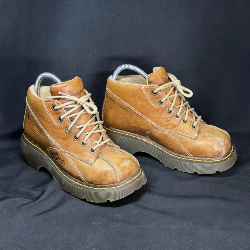 VTG Y2K Dr. Martens Leather Daisy Flower Power Boots Size 6 12281 Platform
